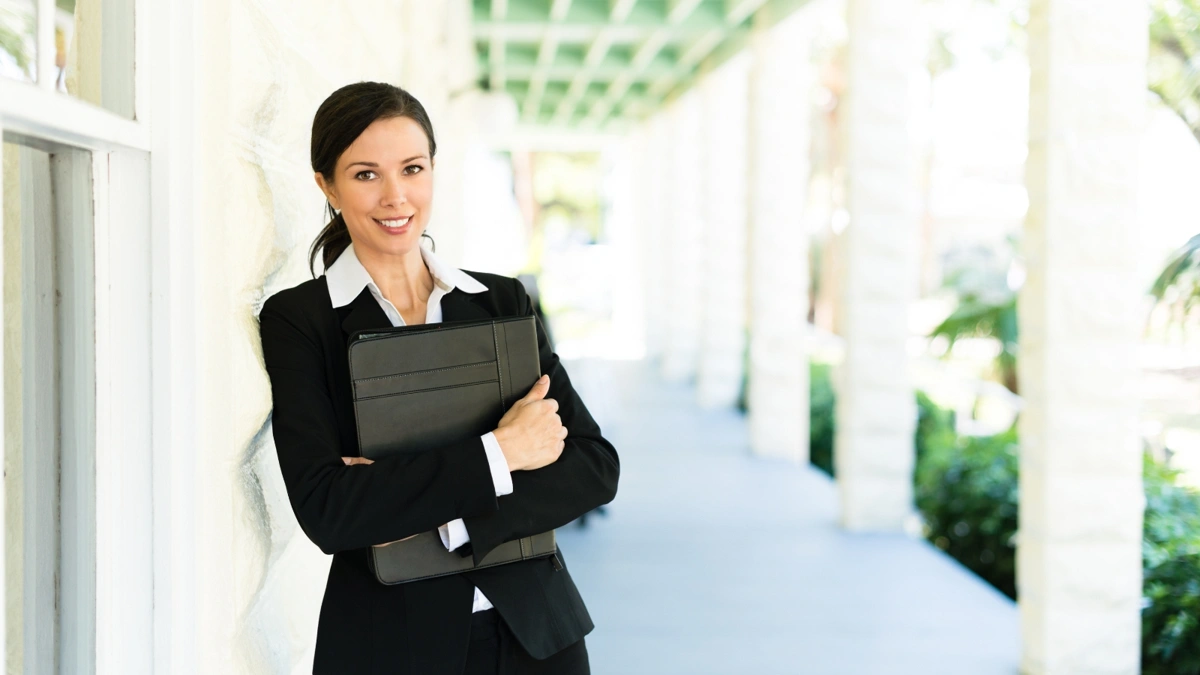 Michele Salvino A Corretora de Imóveis que Transforma Sonhos em Realidade