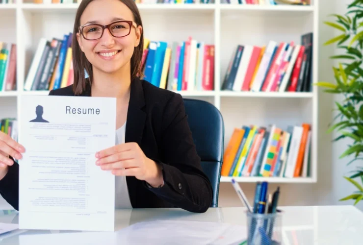 Como incluir informações adicionais no currículo e conquistar o emprego dos seus sonhos