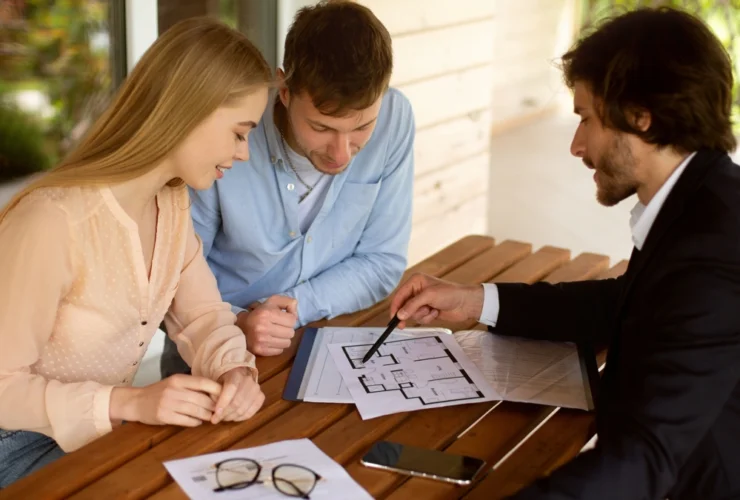 Comprar imóvel não quitado dá dor de cabeça Só se você ignorar isso