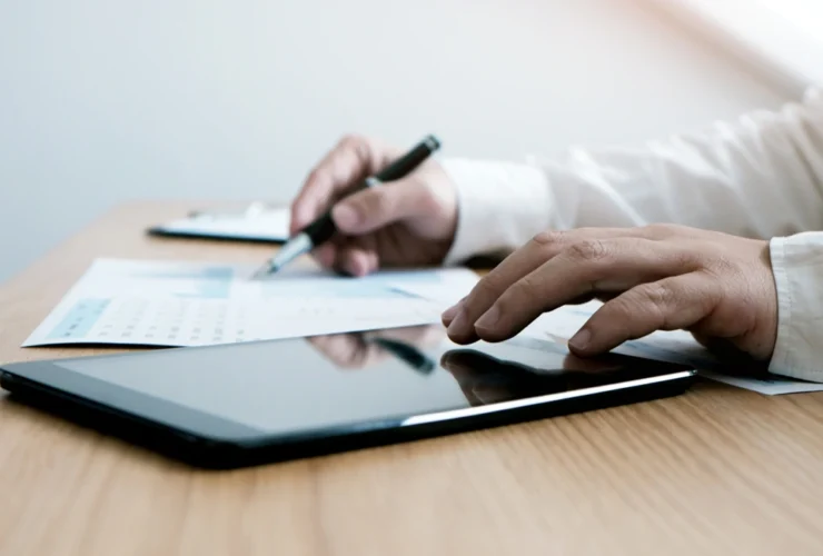 Modelo completo de contrato de prestação de serviços de estética e beleza