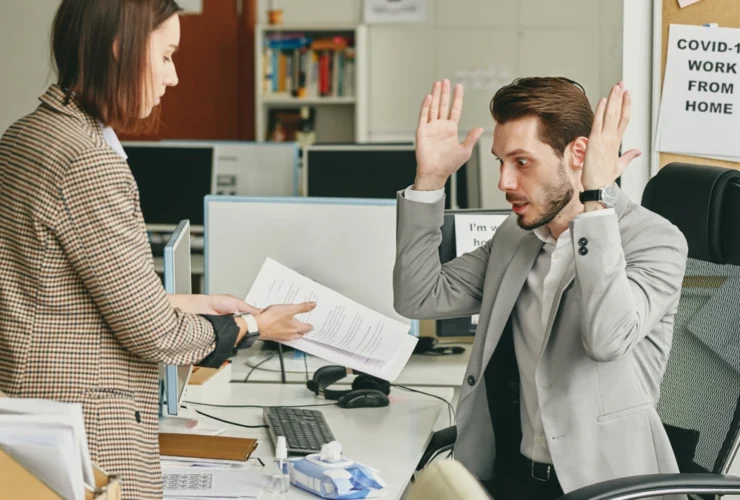 Suspensão contratual Caixa o que você precisa saber para agir da forma certa
