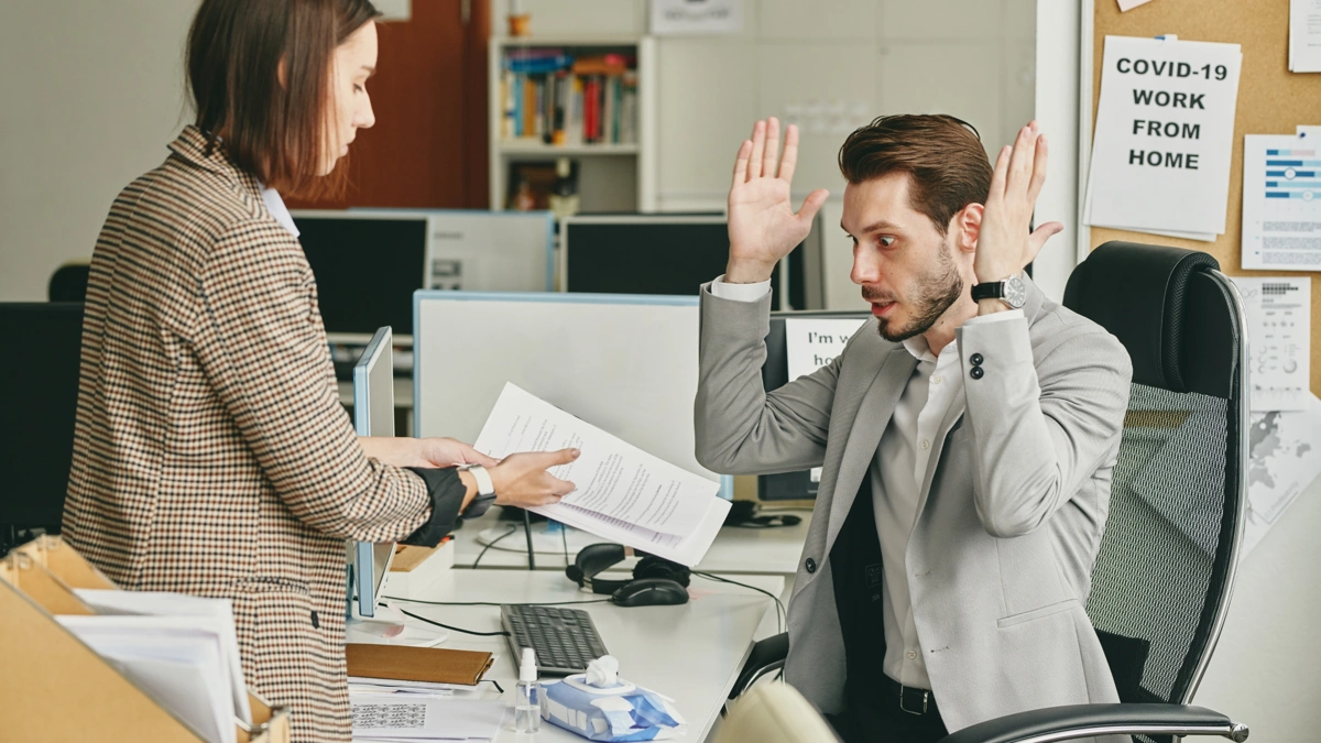 Suspensão contratual Caixa o que você precisa saber para agir da forma certa