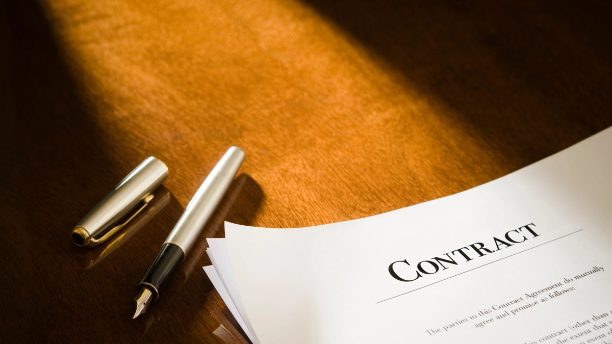 Modelo simples para contrato de compra e venda de imóvel residencial