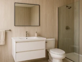 Por que todo mundo está falando sobre banheiros sem azulejos (e querendo copiar essa ideia)